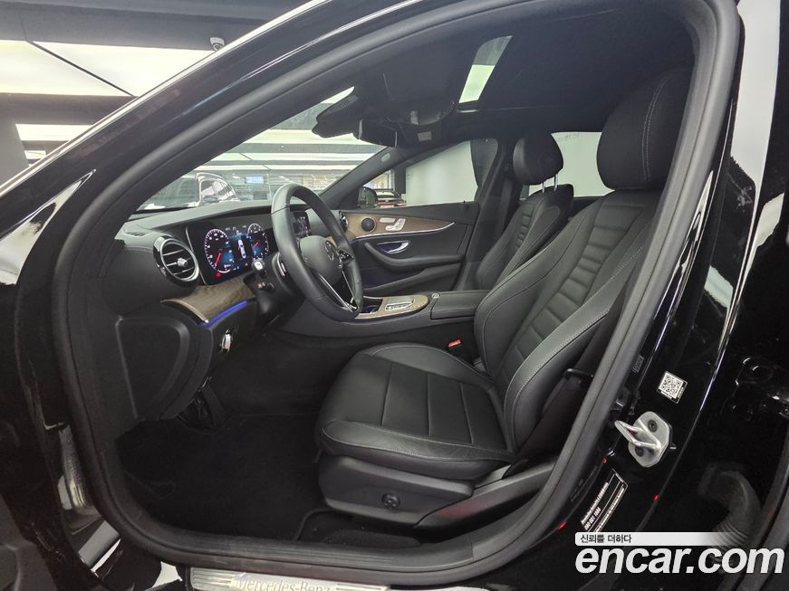 Mercedes-Benz E-Class 2022