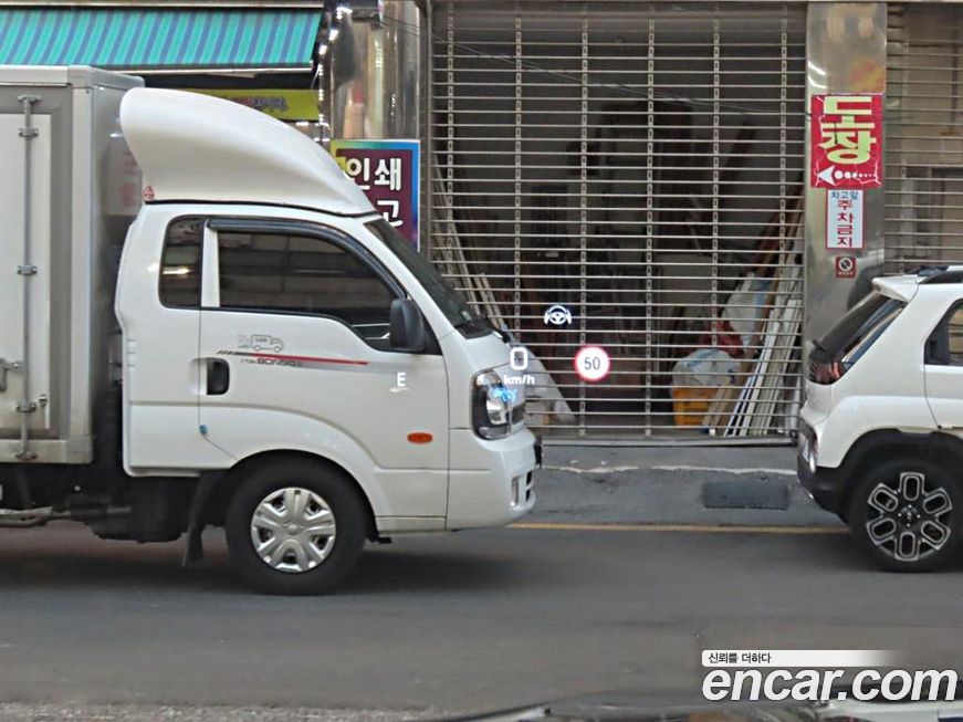 Mercedes-Benz GLC-Class 2021