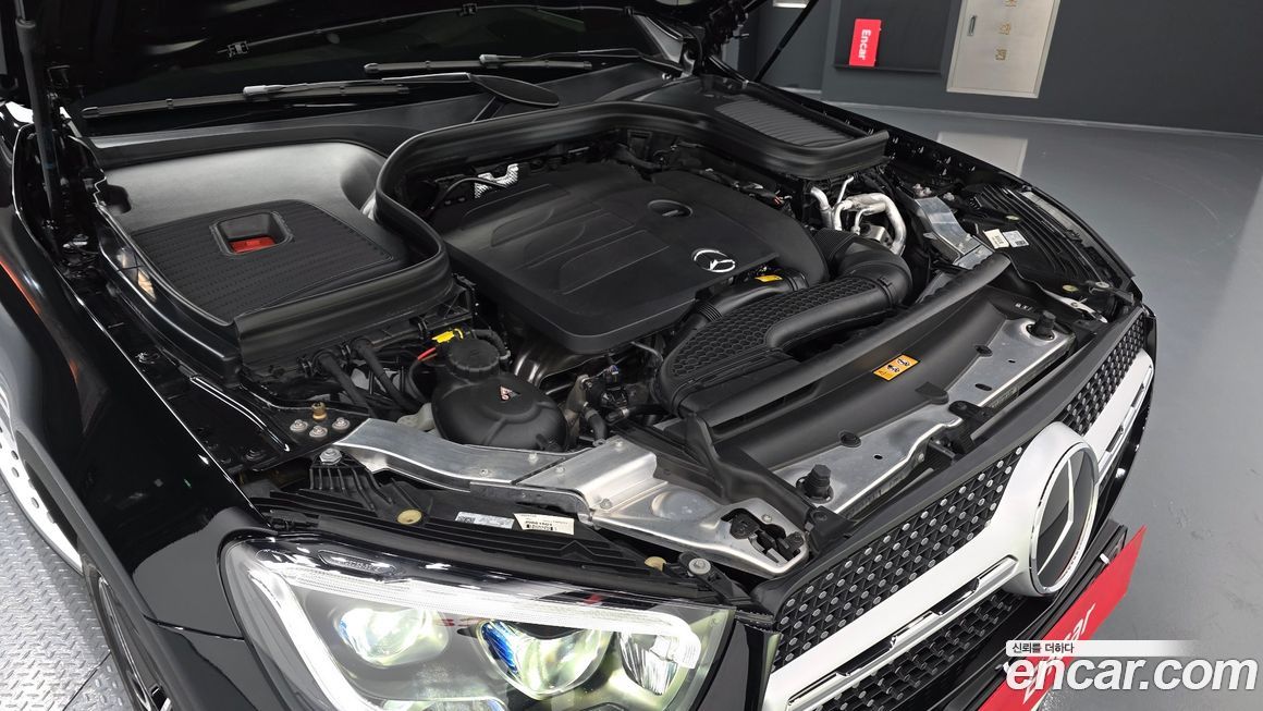 Mercedes-Benz GLC-Class 2023