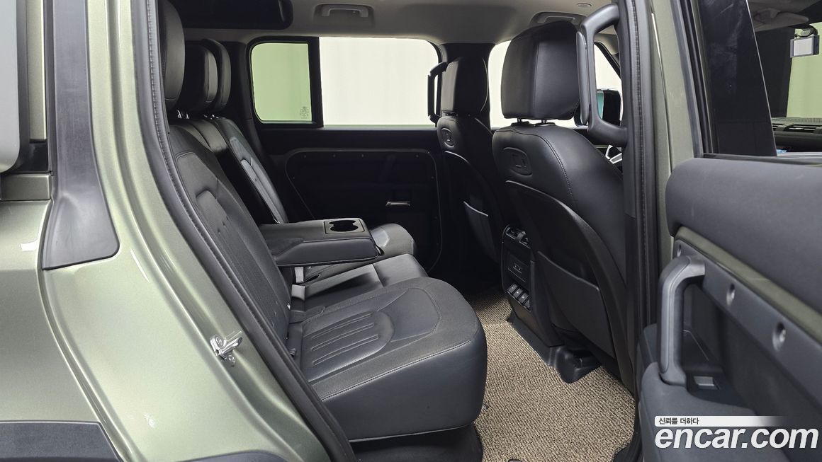 Land Rover Defender 2020