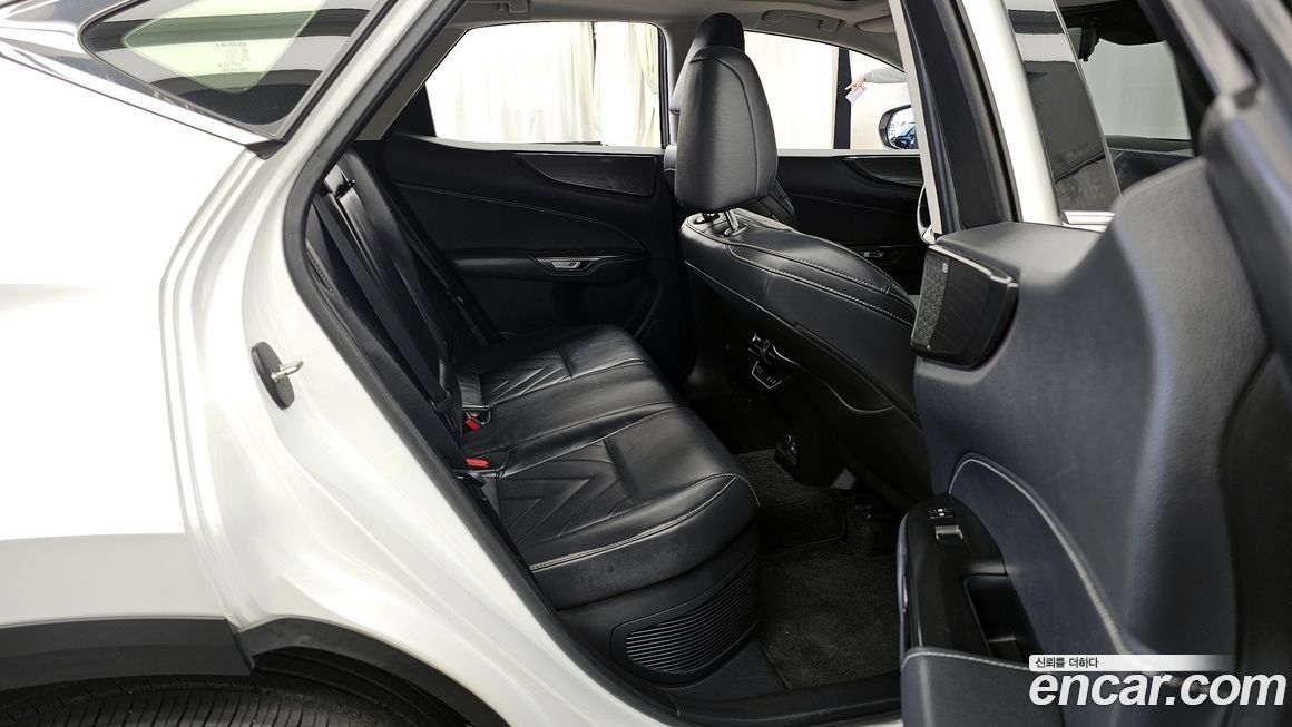 Lexus NX 2024