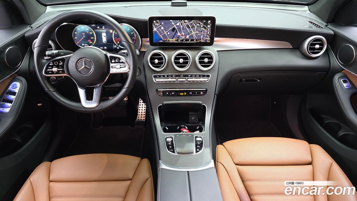 Mercedes-Benz GLC-Class 2023