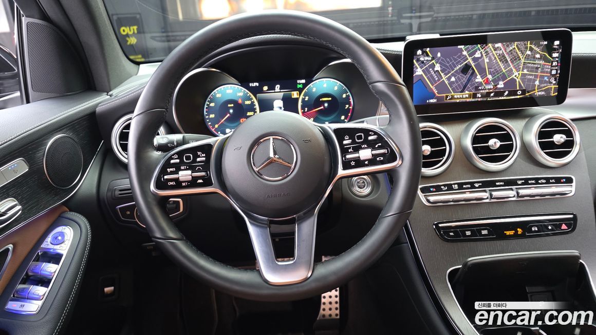 Mercedes-Benz GLC-Class 2023
