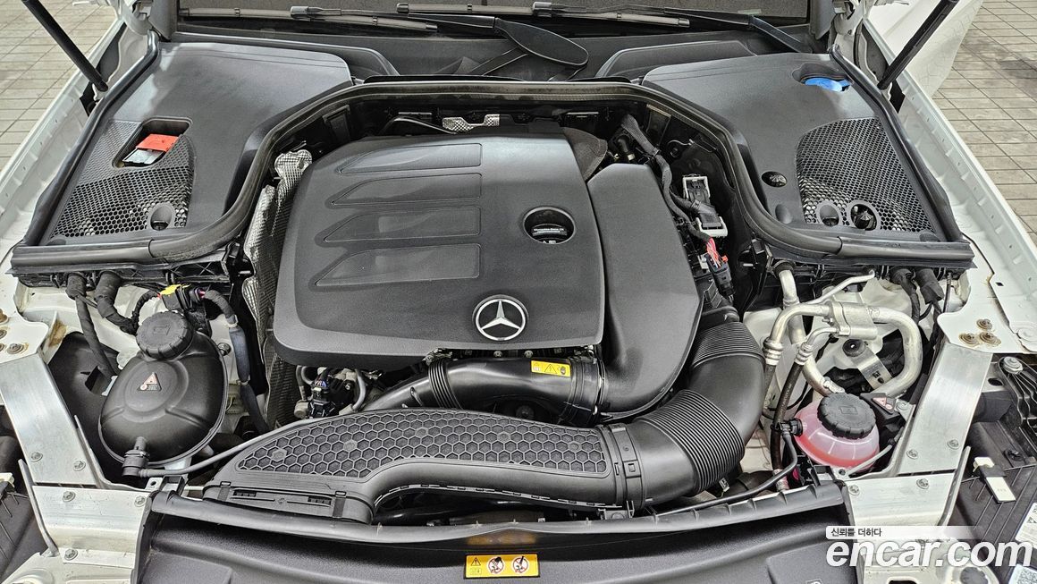 Mercedes-Benz E-Class 2023