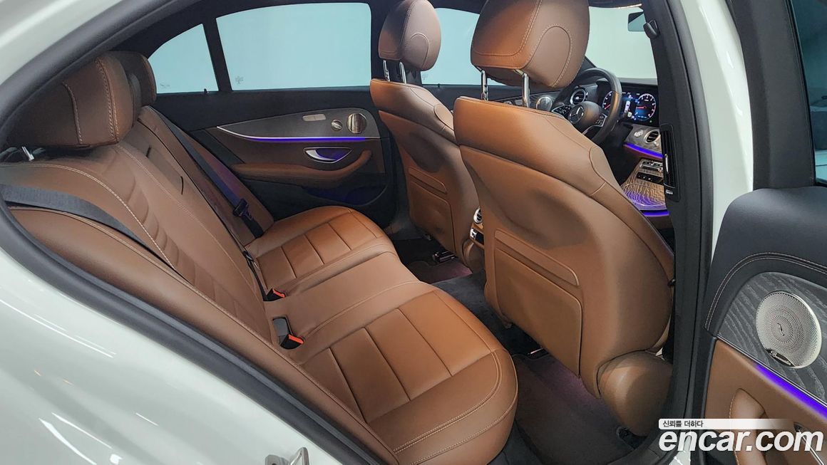 Mercedes-Benz E-Class 2023