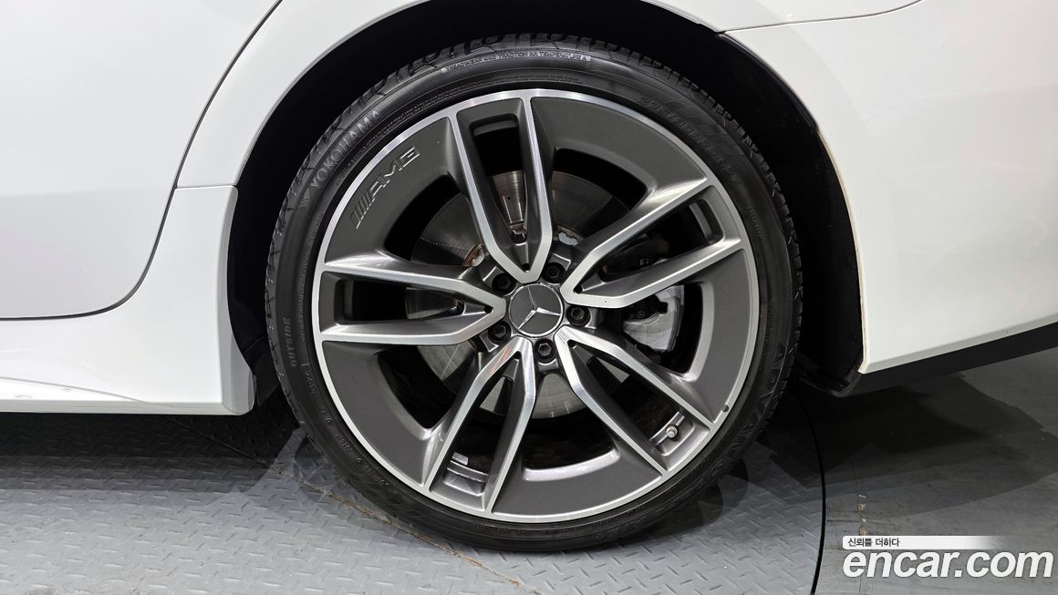 Mercedes-Benz CLS-Class 2021