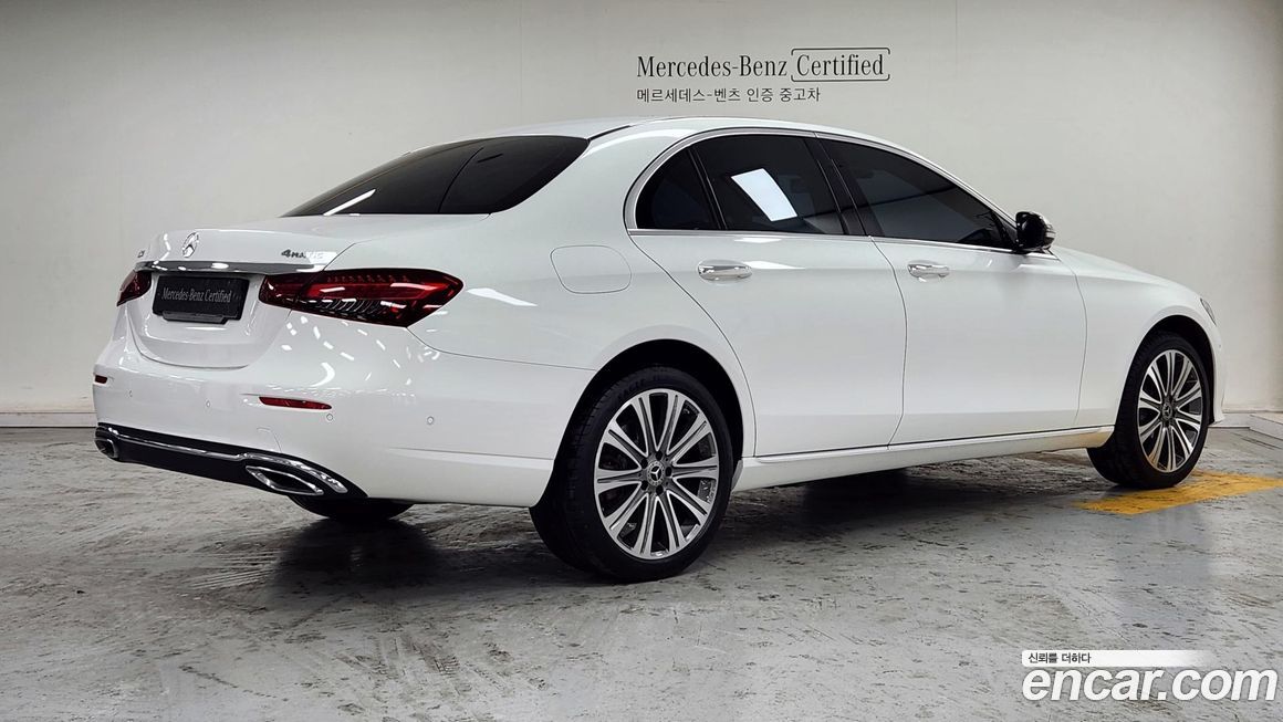 Mercedes-Benz E-Class 2023