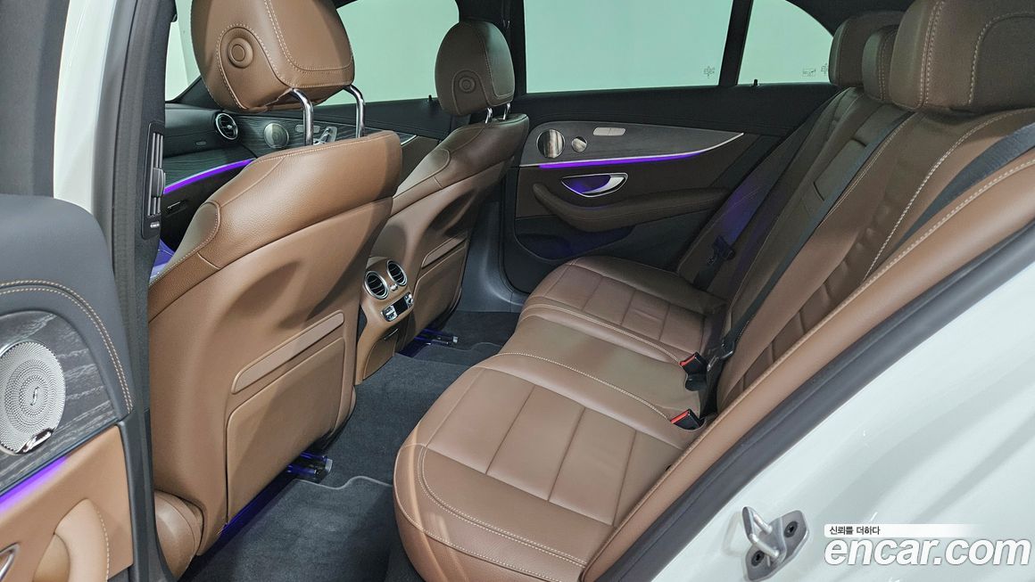 Mercedes-Benz E-Class 2023