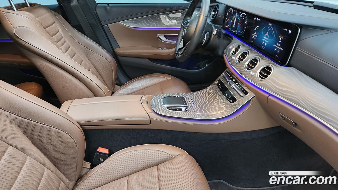 Mercedes-Benz E-Class 2023