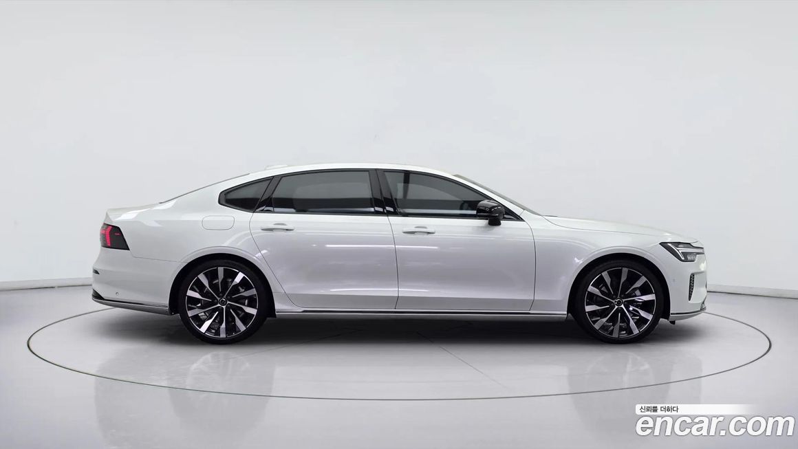 Volvo S90 2026