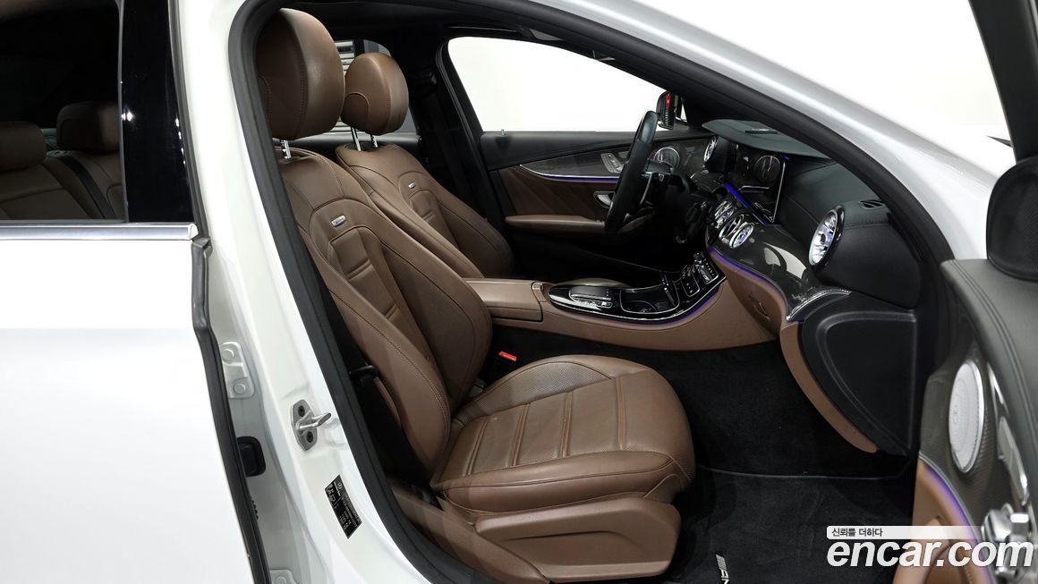 Mercedes-Benz E-Class 2021