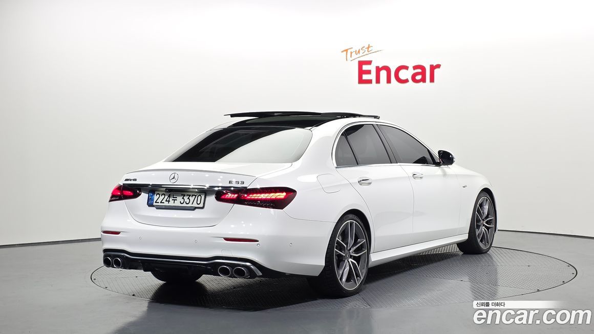 Mercedes-Benz E-Class 2021