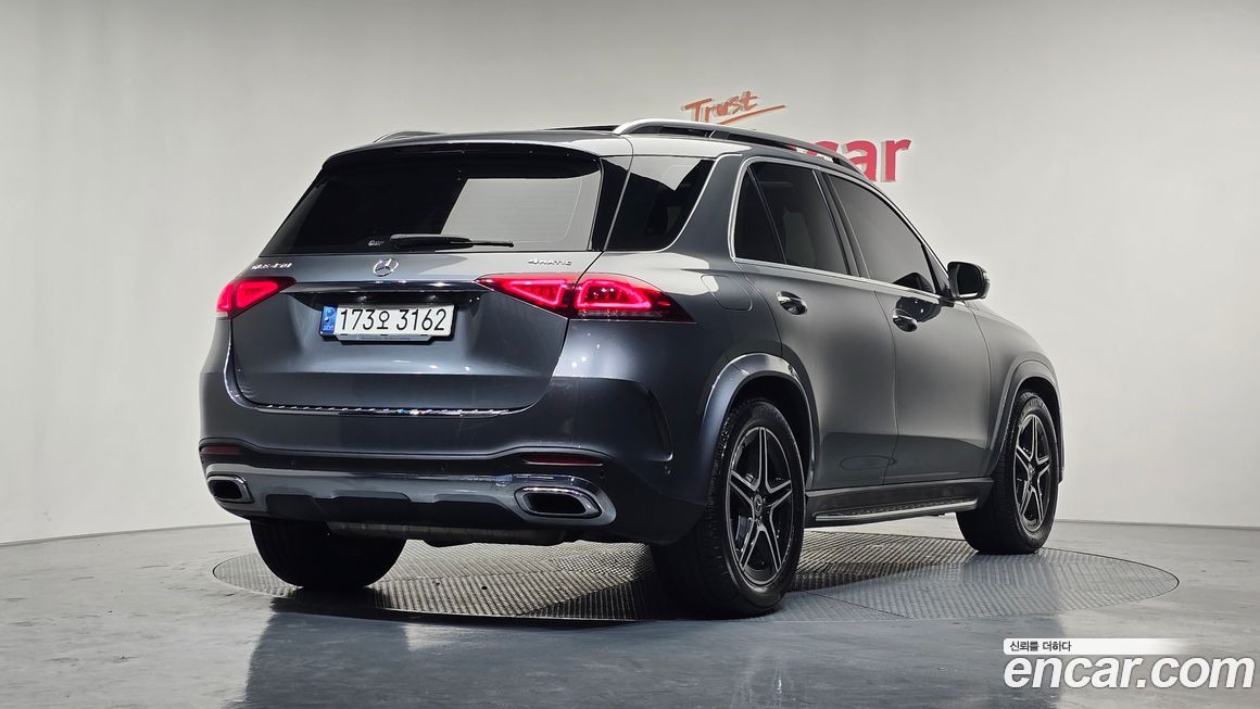 Mercedes-Benz GLE-Class 2021
