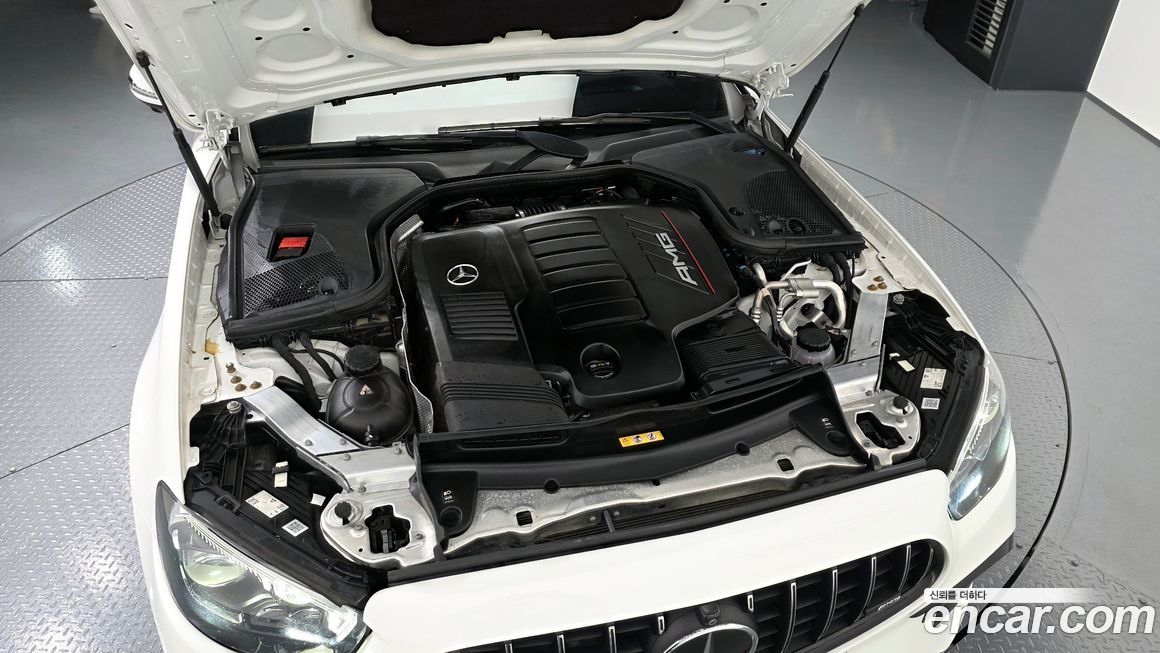 Mercedes-Benz E-Class 2021