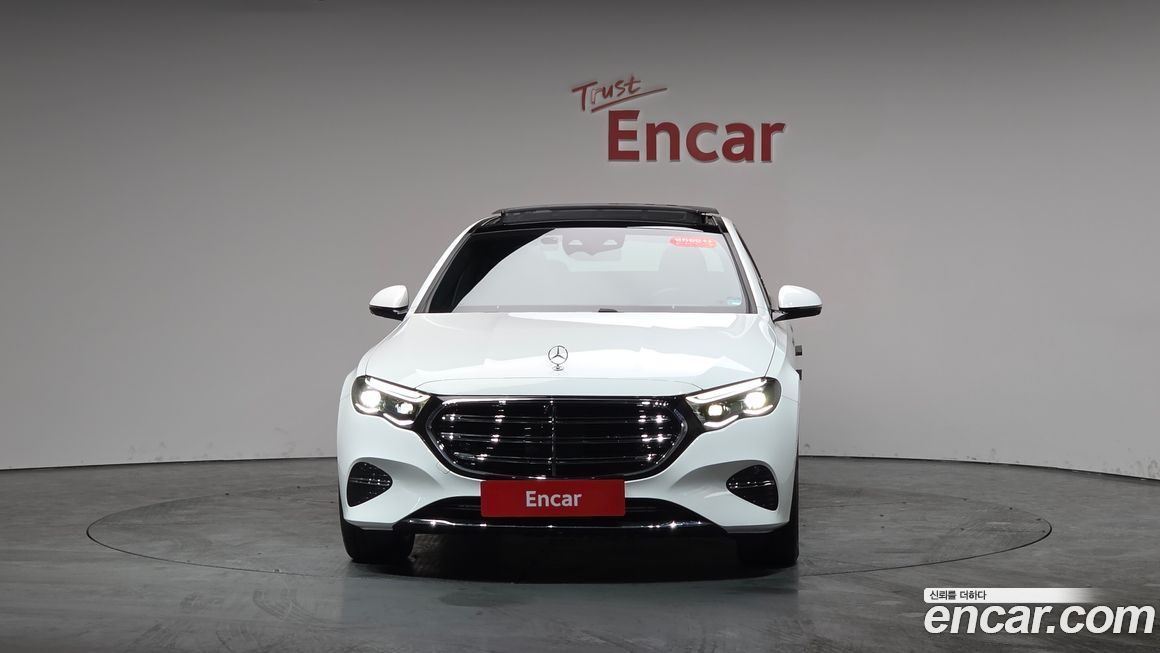 Mercedes-Benz E-Class 2025