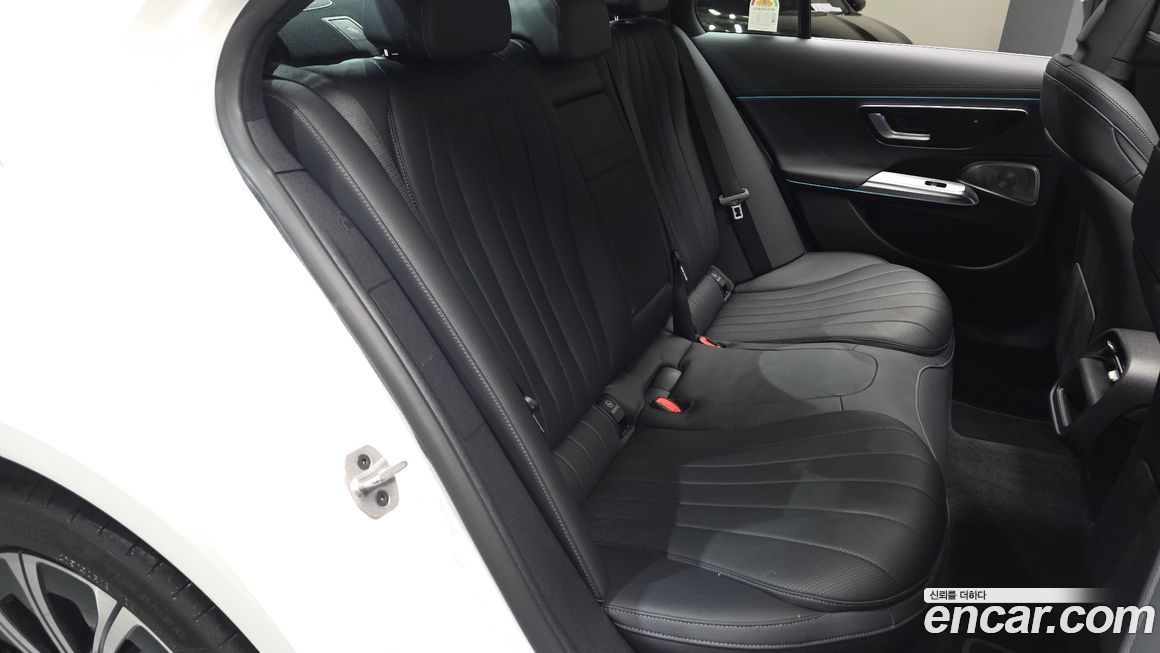 Mercedes-Benz E-Class 2025