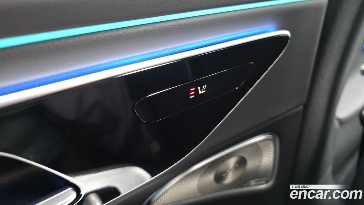 Mercedes-Benz E-Class 2025