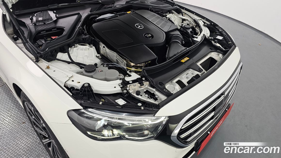 Mercedes-Benz E-Class 2024
