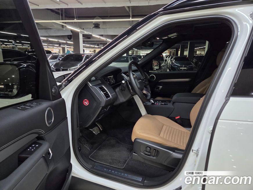 Land Rover Discovery 2025
