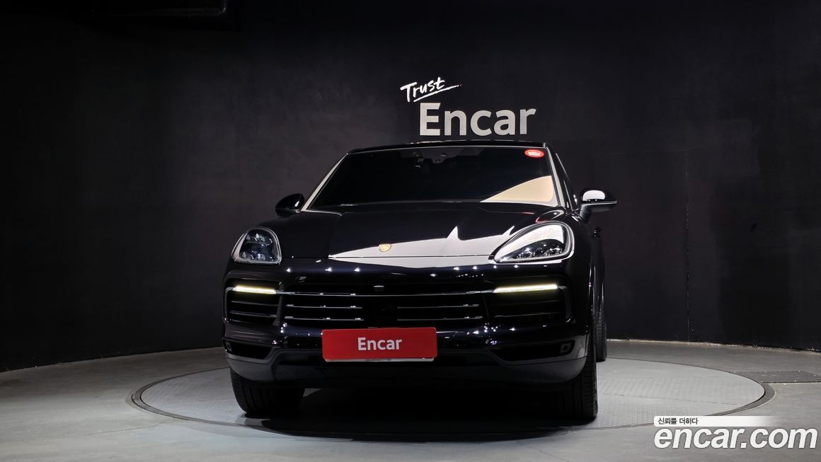 Porsche Cayenne 2021