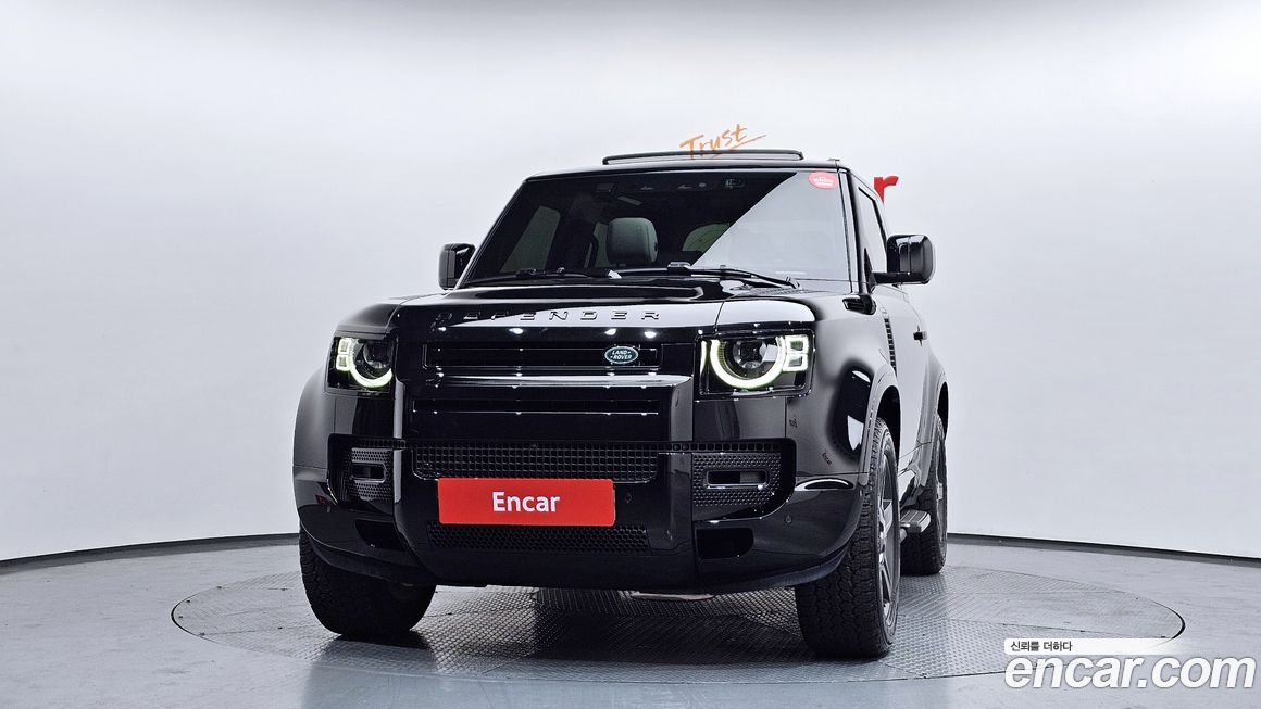Land Rover Defender 2025