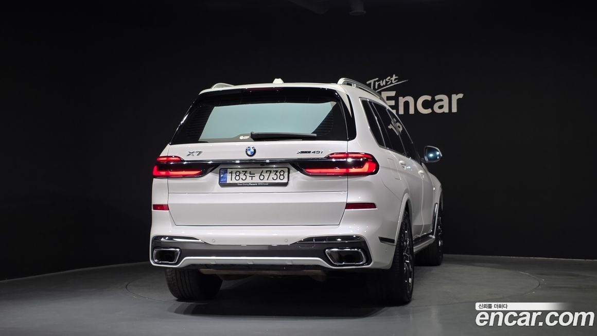 BMW X7 2024