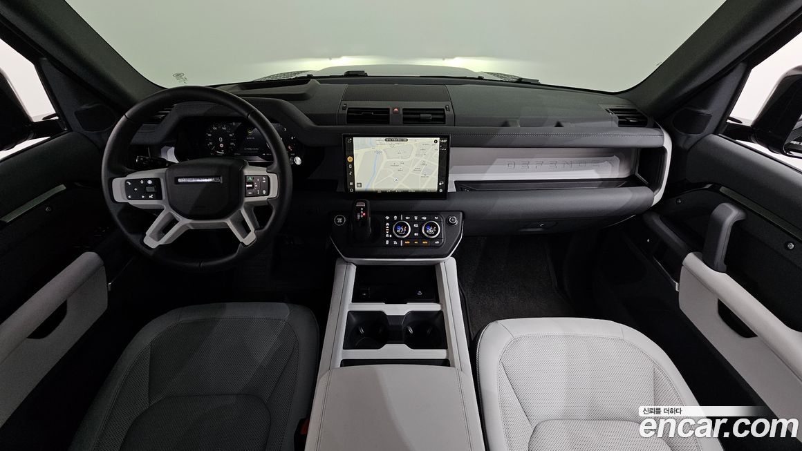 Land Rover Defender 2025