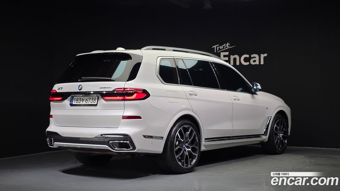 BMW X7 2024