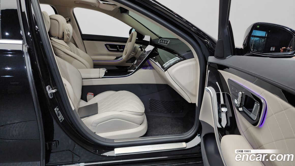 Mercedes-Benz S-Class 2025