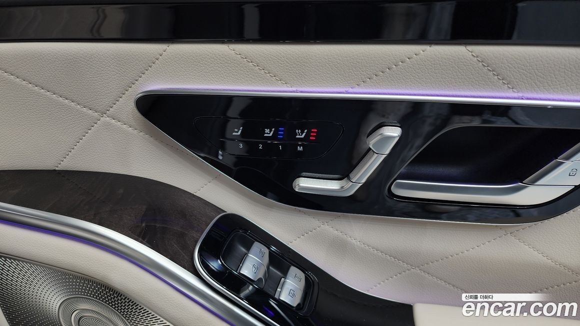 Mercedes-Benz S-Class 2025