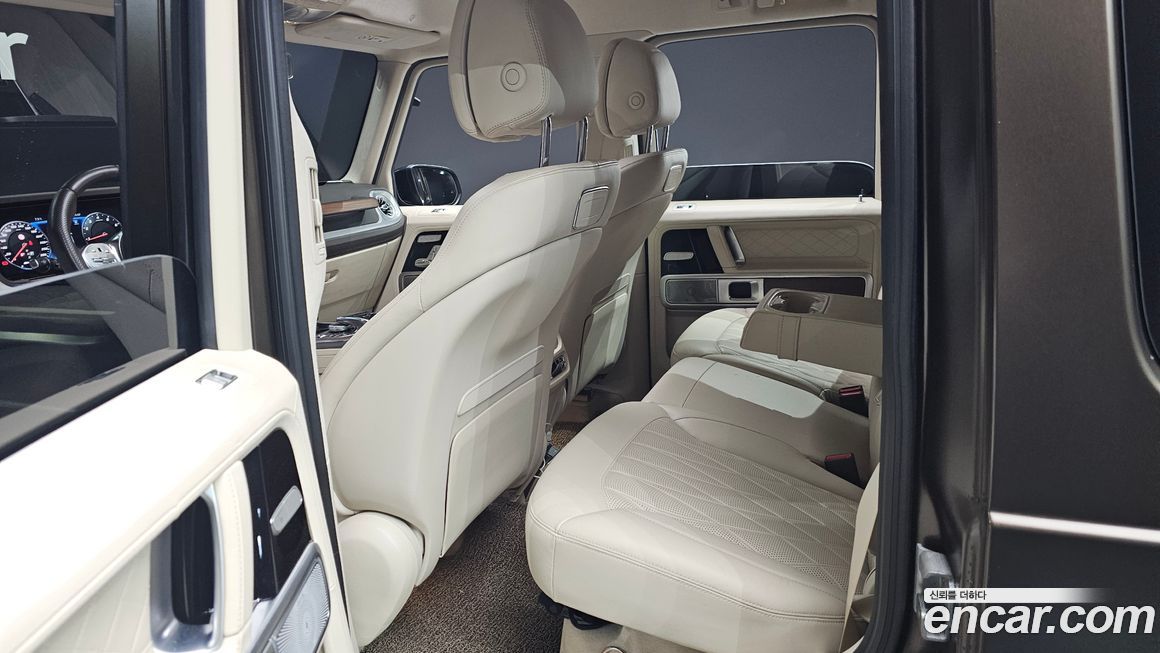 Mercedes-Benz G-Class 2023