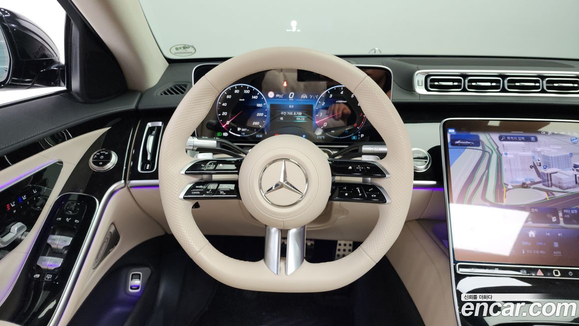 Mercedes-Benz S-Class 2025