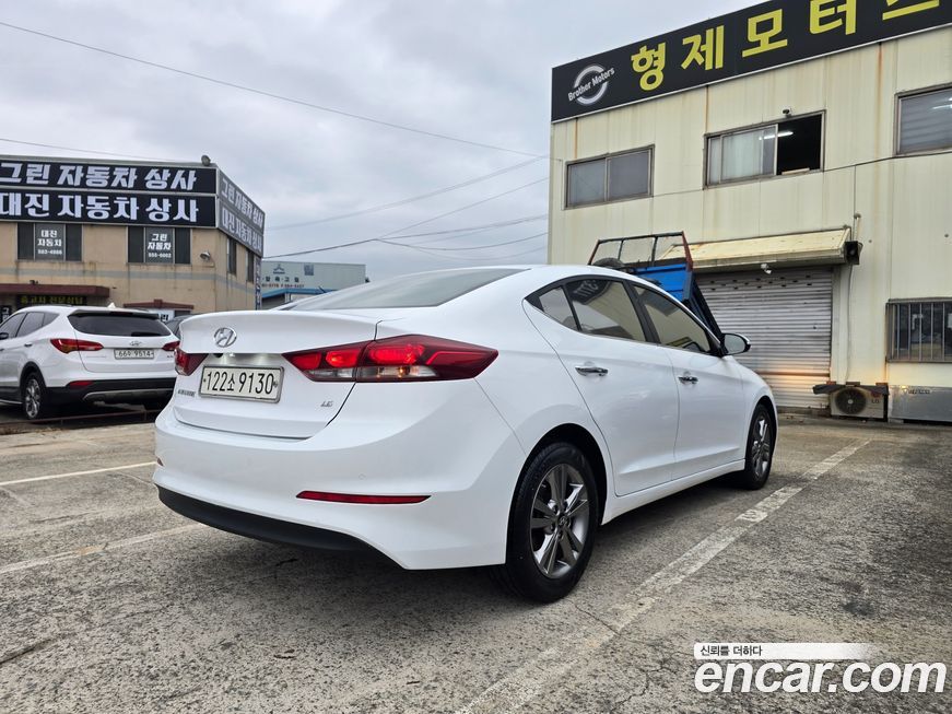 Hyundai AVANTE 2018