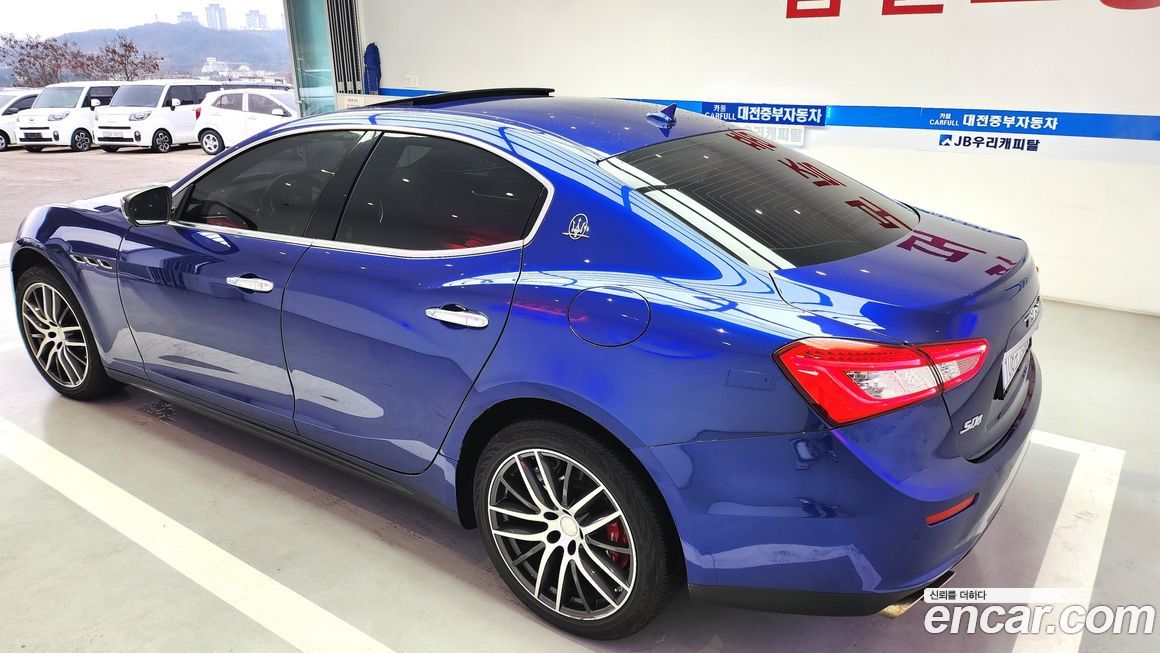 Maserati Ghibli 2017