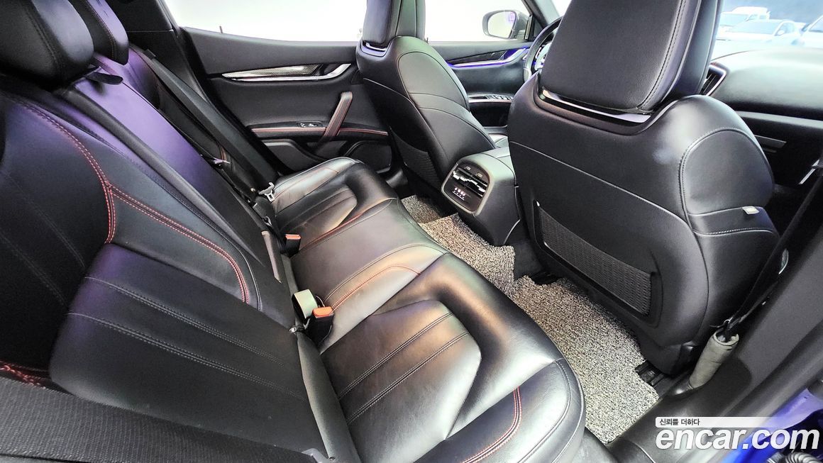 Maserati Ghibli 2017