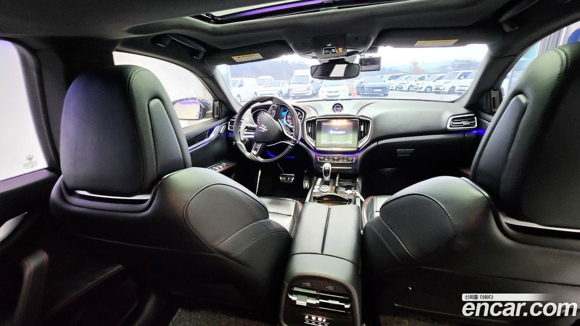 Maserati Ghibli 2017