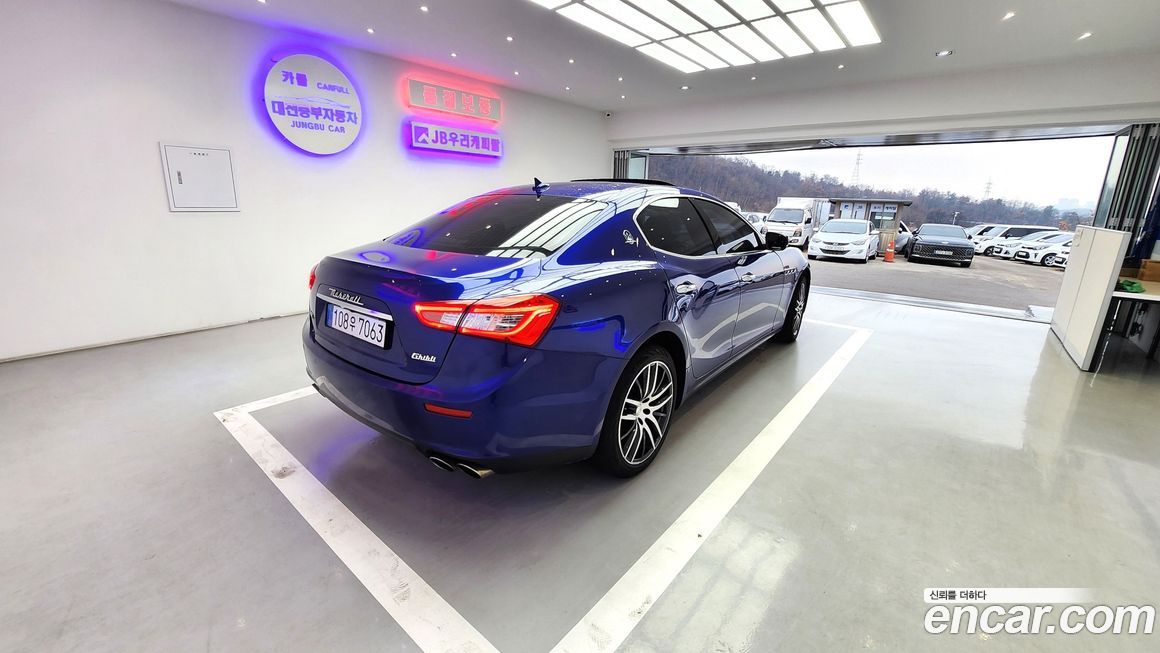 Maserati Ghibli 2017