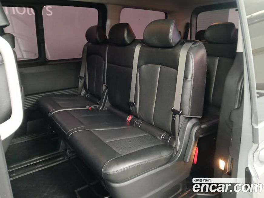 Hyundai Staria 2022