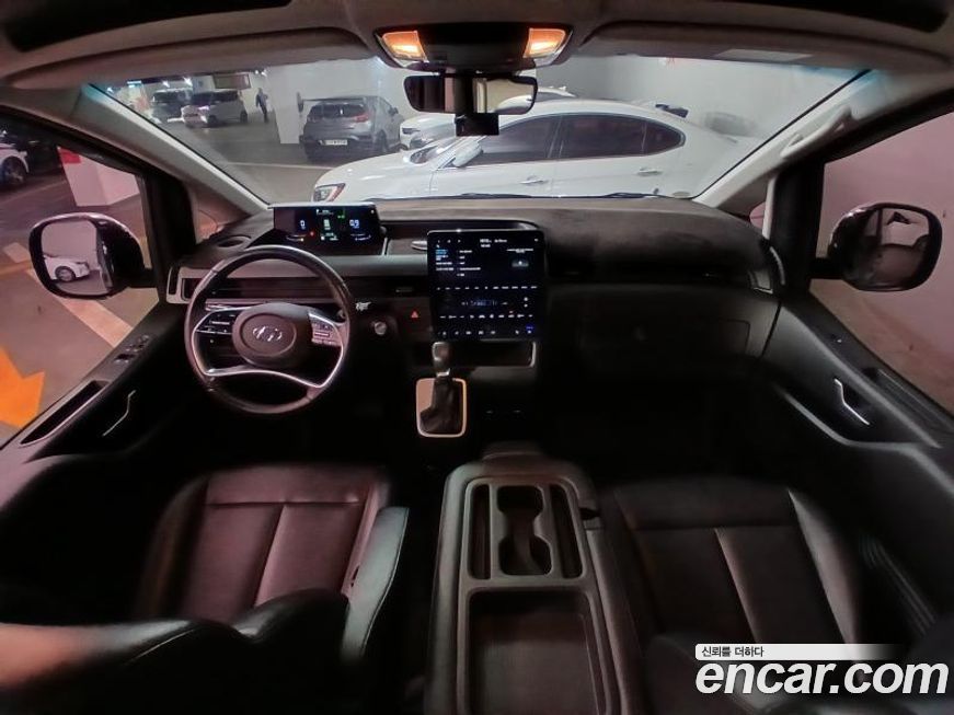 Hyundai Staria 2022