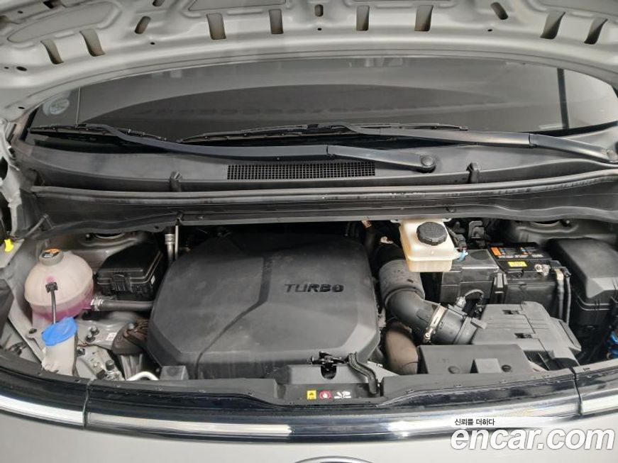 Hyundai Staria 2022