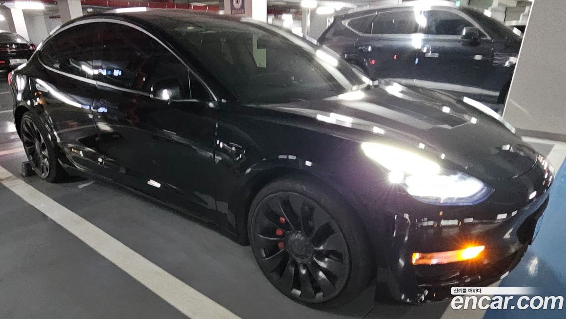 Tesla Model 3 2022