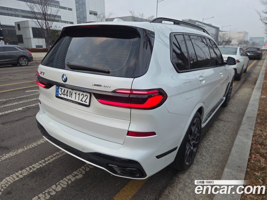 BMW X7 2025