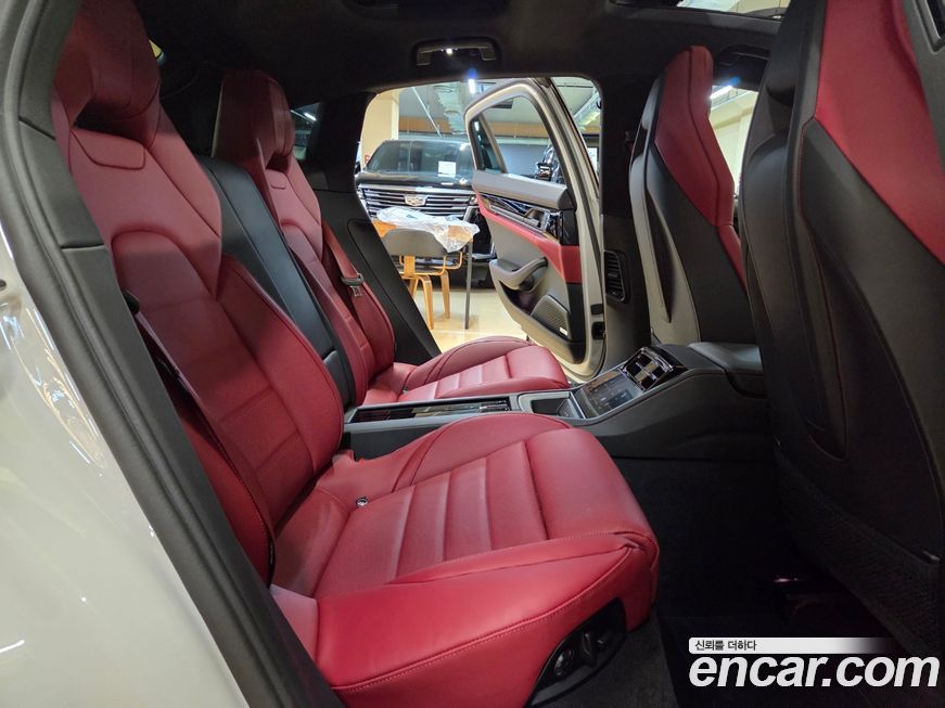 Porsche Panamera 2025