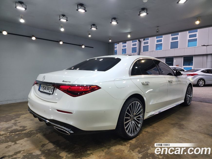 Mercedes-Benz S-Class 2023