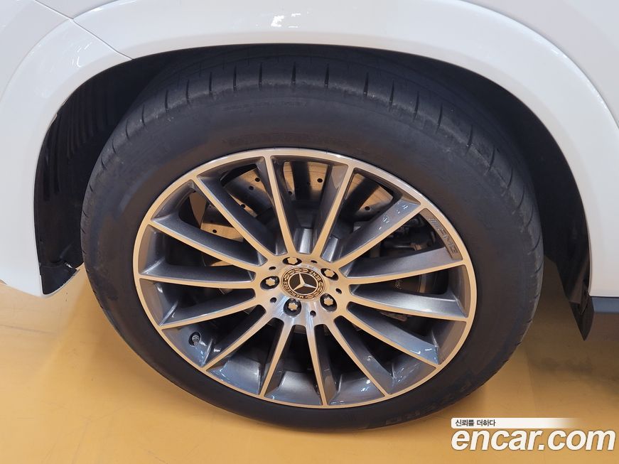 Mercedes-Benz GLE-Class 2025