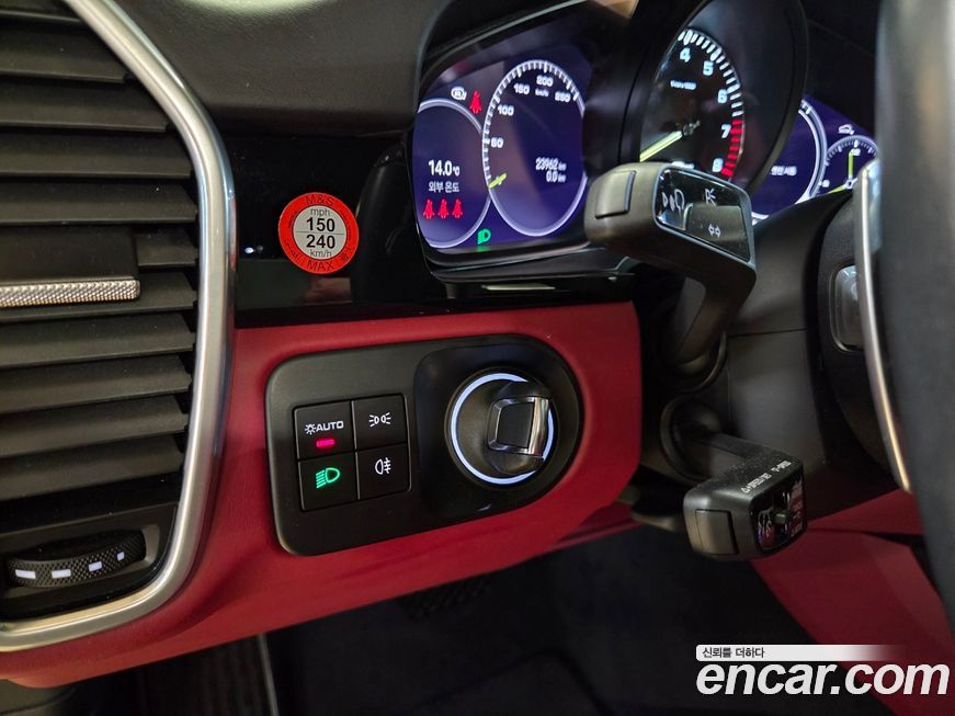 Porsche Cayenne 2022