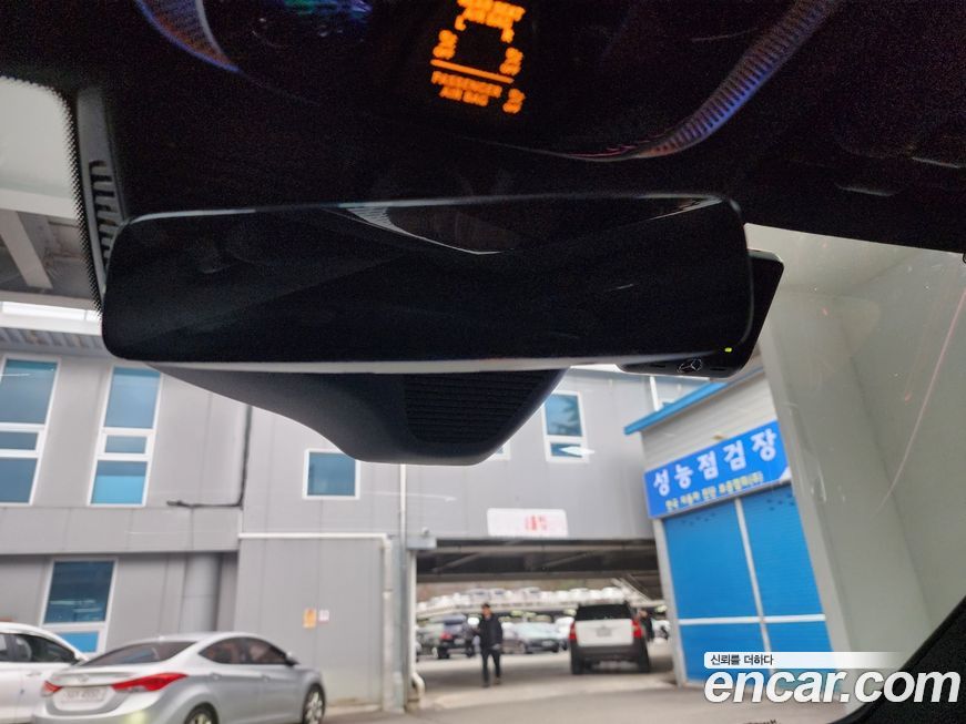 Mercedes-Benz S-Class 2023