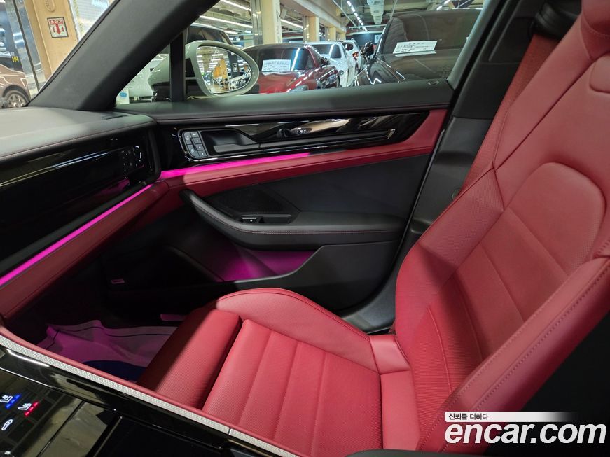 Porsche Panamera 2025