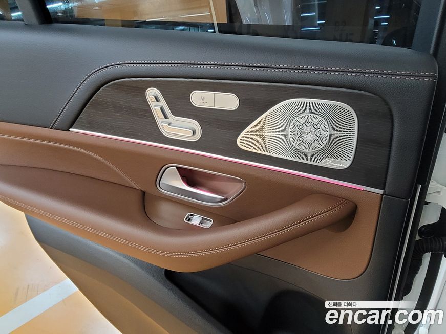 Mercedes-Benz GLE-Class 2025