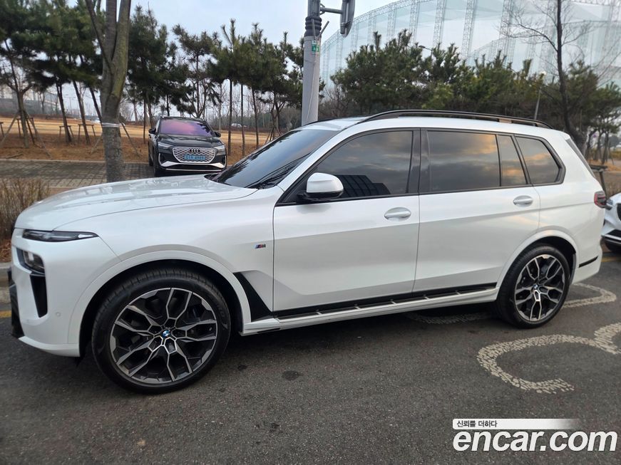 BMW X7 2025